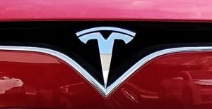 Tesla Logo Meaning And History Tesla Symbol