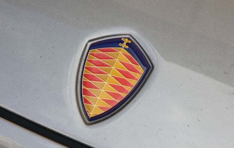 Koenigsegg знак