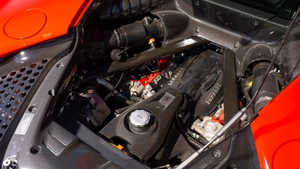 Ferrari SF90 Stradale Engine