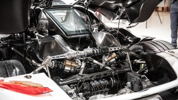 Koenigsegg Jesko Engine